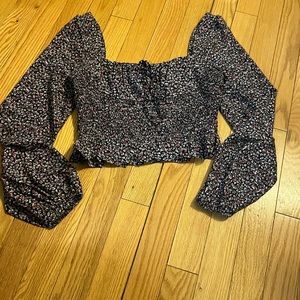 🌸LA Hearts Purple daisy sweetheart square neckline  blouse 🌸